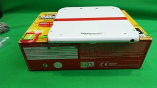 Nintendo 2DS + Gioco Super Smash Bros