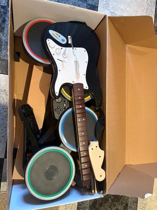 Rock Band 4 - Batería y Juego PS4