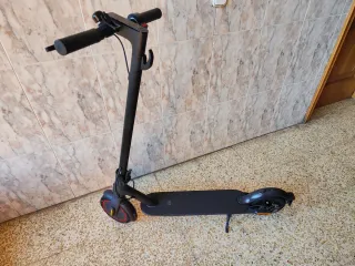 Dos Patinetes Eléctricos (Xiaomi scooter 2 pro)