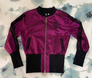 Chaqueta DC Morada efecto brillante Talla S