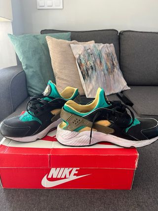 Zapatillas Nike Air Huarache Negro Verde Oliva