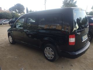 Volkswagen Caddy 2010