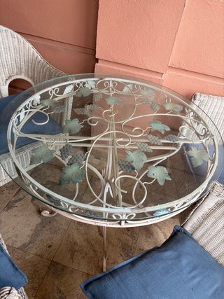 Mesa de porche de cristal y metal