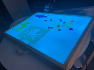 Mesa de Luz Montessori