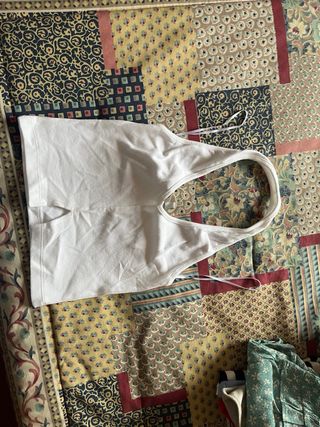 Top blanco sin mangas