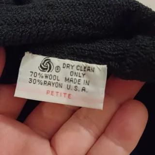 Abito elegante in lana nero