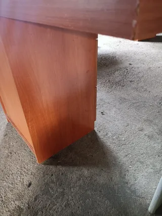 Mesa de escritorio madera y metal
