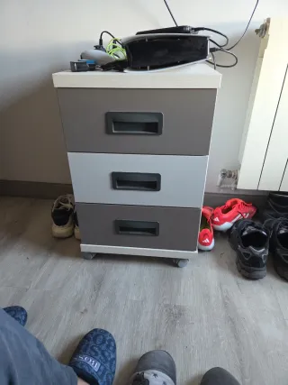 Mueble juvenil blanco y gris