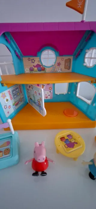 Casa de Peppa Pig con accesorios