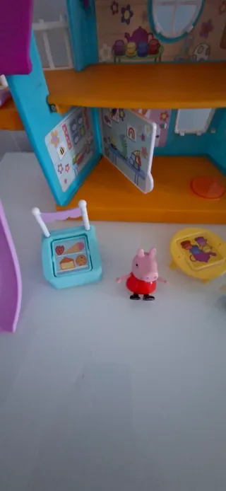 Casa de Peppa Pig con accesorios