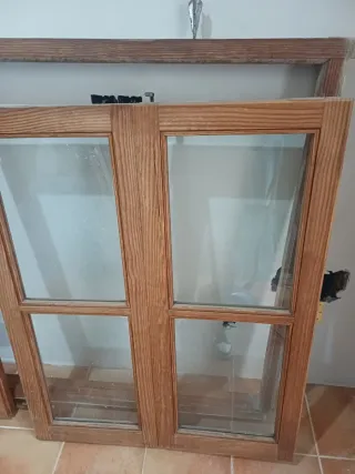 Ventana Vidriera Madera Norte