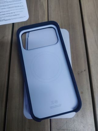 Custodia Beats con MagSafe e Controllo Fotocamera per iPhone 17 Pro Max - Blu cobalto