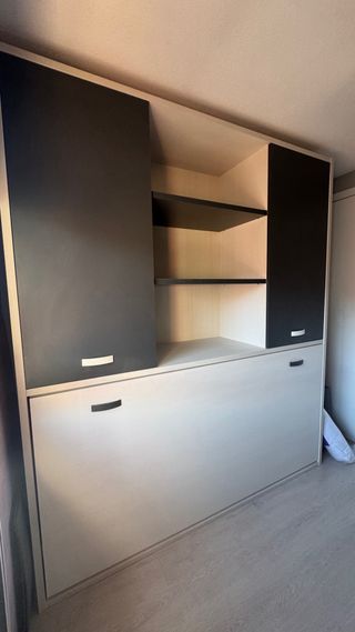 Mueble dormitorio con cama