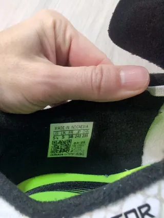 Botas de fútbol Adidas Predator