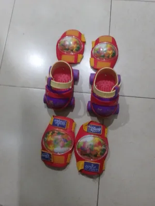 Patines infantiles en bolsa Disney con proteccióne