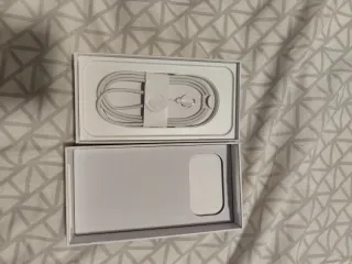 Caja iPhone 17 Pro Max