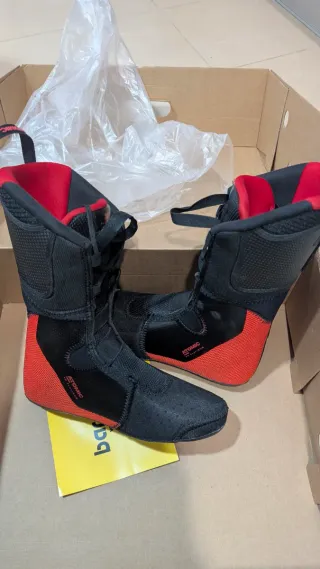 Botín Atomic Backland Carbon 25.5