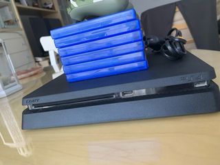 PS4 Slim 1TB + Mando Camuflaje