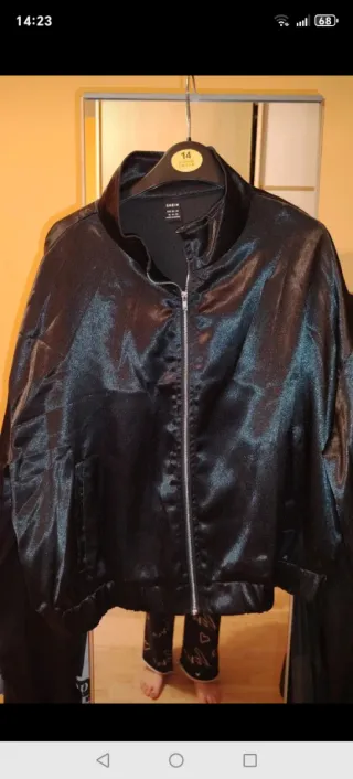 Chaqueta corta satén SHEIN Talla XL