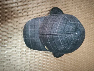 Gorra Armani a cuadros gris autentica