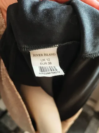 Vestido dorado con brillo