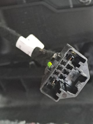 CONSOLA CENTRAL PEUGEOT 2008 (P1) (3)