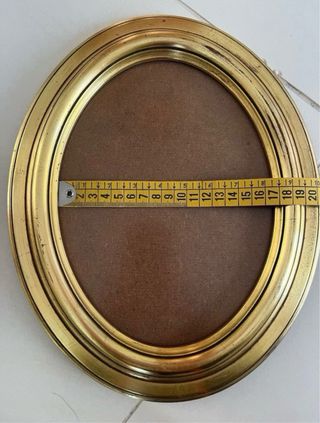 Marco ovalado dorado madera 25x30 cm