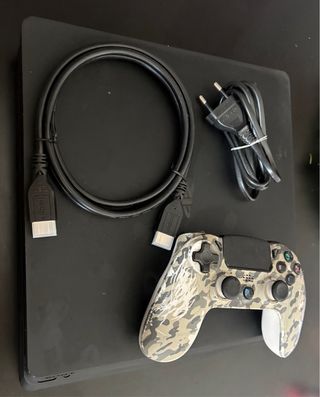 PS4 (PlayStation 4) Negra + Mando 1 TB con 5 juego