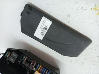 CAJA RELES / FUSIBLES SEAT ARONA (2)