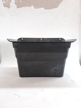 GUANTERA TESLA MODEL S (3)