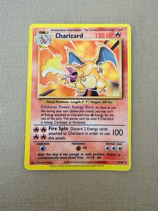 Carta Pokémon Charizard 120 HP Base Set