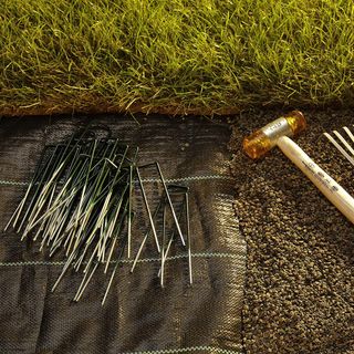 GardenMate 250 Grapas de sujeción para césped Arti