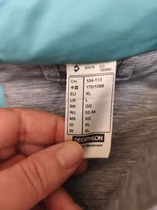 Chaqueta Decathlon gris acolchada XL