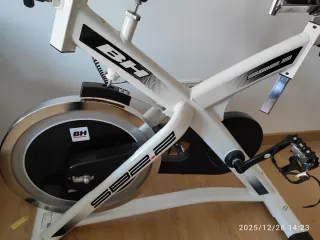 Bicicleta Spinning BH Fitness SB2