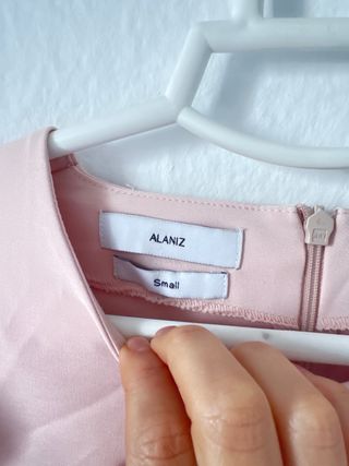 Vestido rosa con volantes