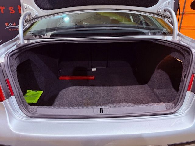 Volkswagen Passat 2010