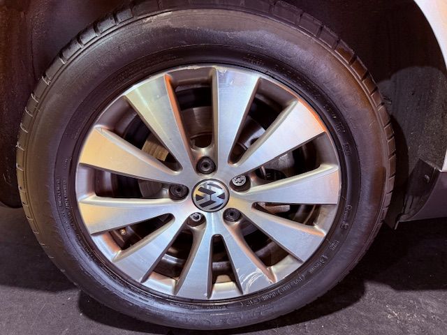 Volkswagen Passat 2010