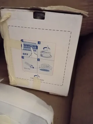 Apliques  de cristal y metal plateado 20€ los dos