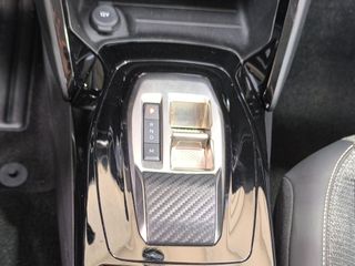 Peugeot 208 Allure Hybrid eDCS6 75 kW (100 CV)