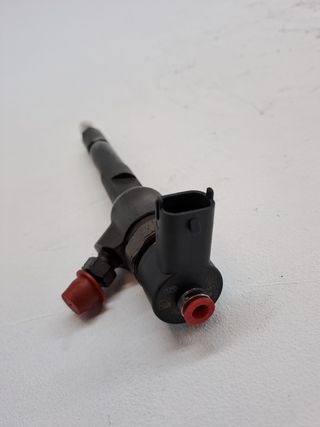 INYECTOR OPEL CORSA D (3)
