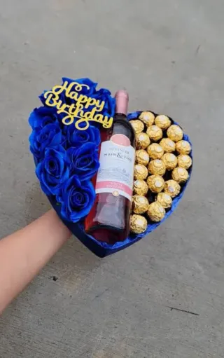 Caja Corazón Rosas Eternas y Botella