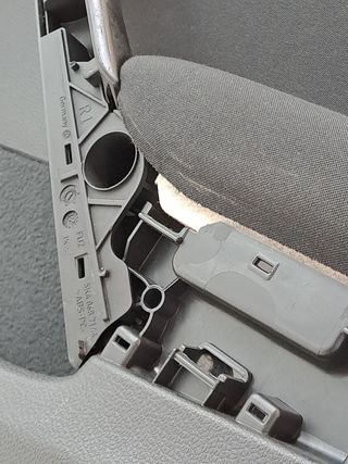 GUARNECIDO PUERTA DELANTERA DERECHA VOLKSWAGEN GOLF VI VARIA (2)