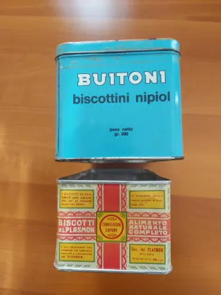 Scatola biscotti vintage
