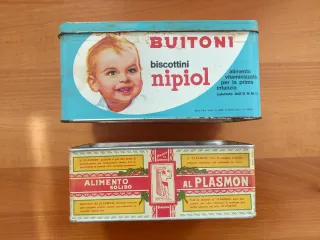 Scatola biscotti vintage