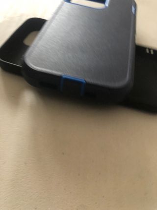 Funda iPhone 13 Pro Azul y Negra Super resistente