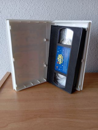 VHS Nº 1 MAGIC ENGLISH WALT DISNEY. SALUDOS.