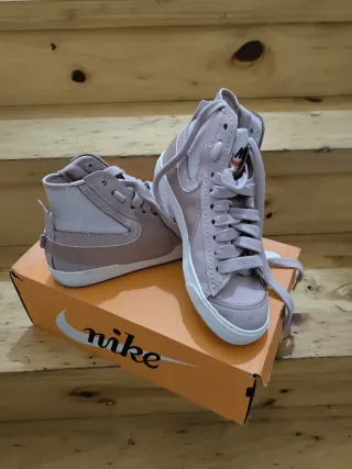 Nike Bambas Rosas y Blancas Talla 38,5