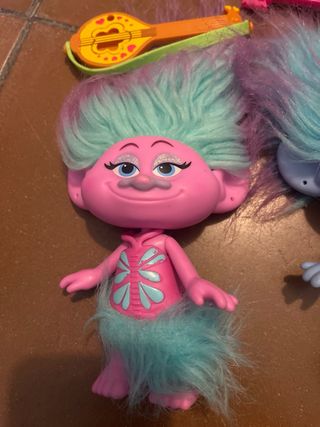 Muñecas Trolls con accesorios