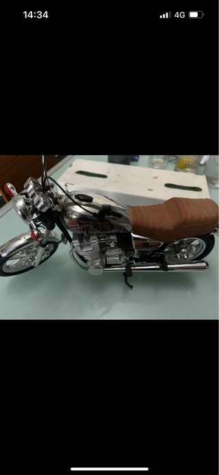 Modello scala 1/6 yamaha da 1100 della guloy