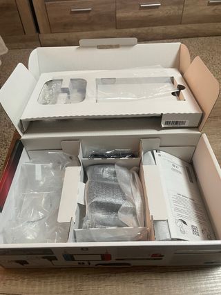 Nintendo Switch + Super Mario Odyssey Case